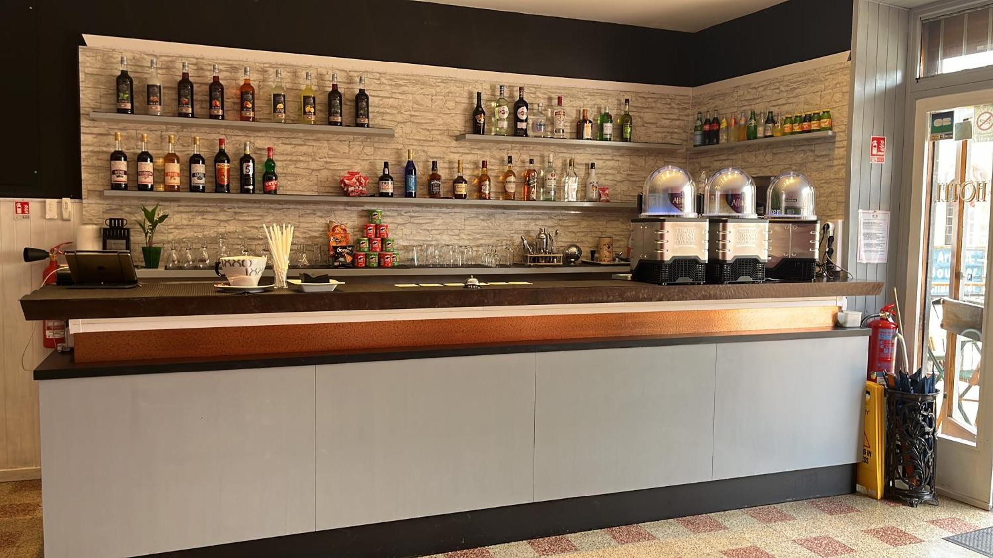 Hotel Elaia Корп Экстерьер фото