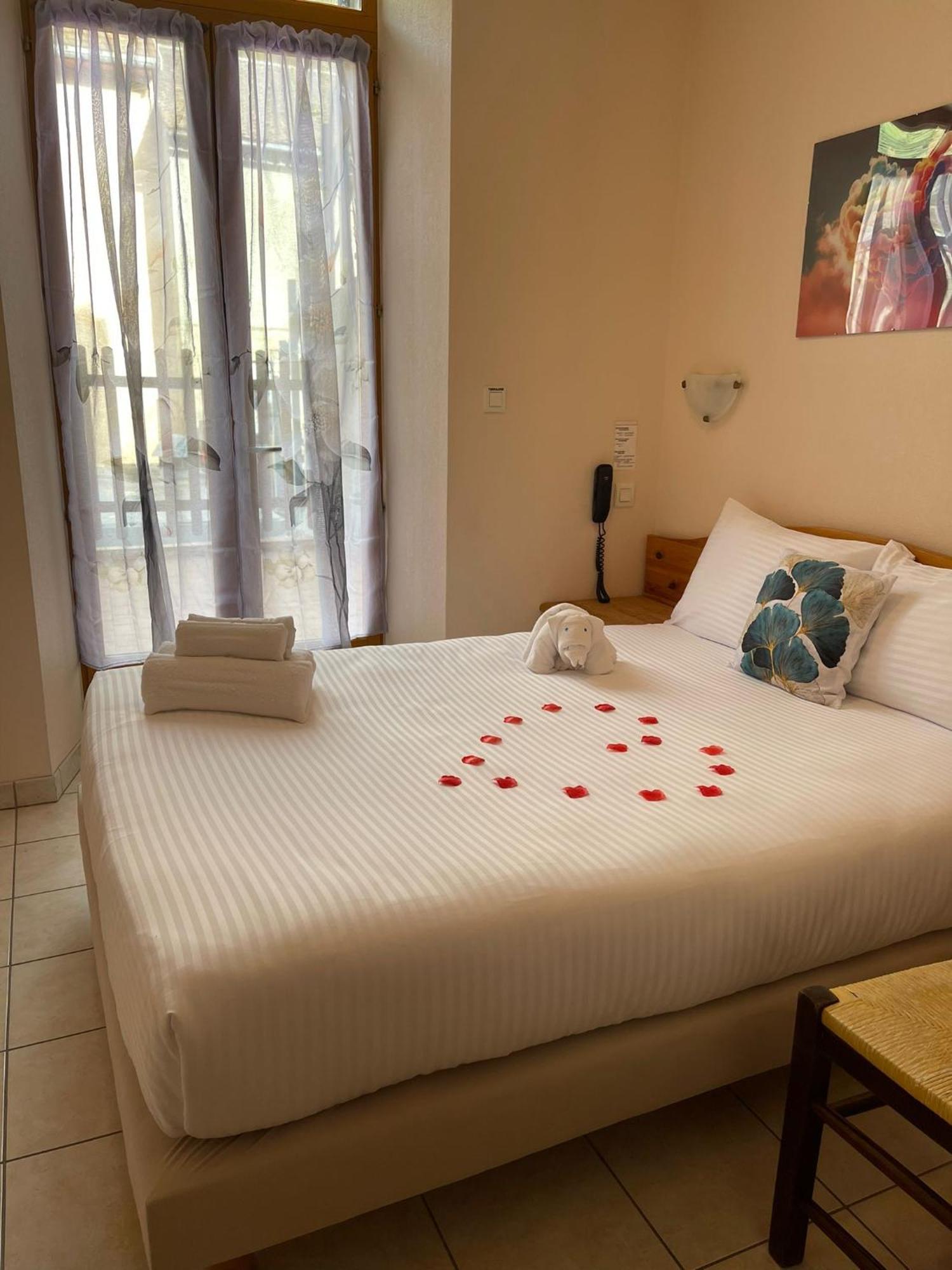 Hotel Elaia Корп Экстерьер фото